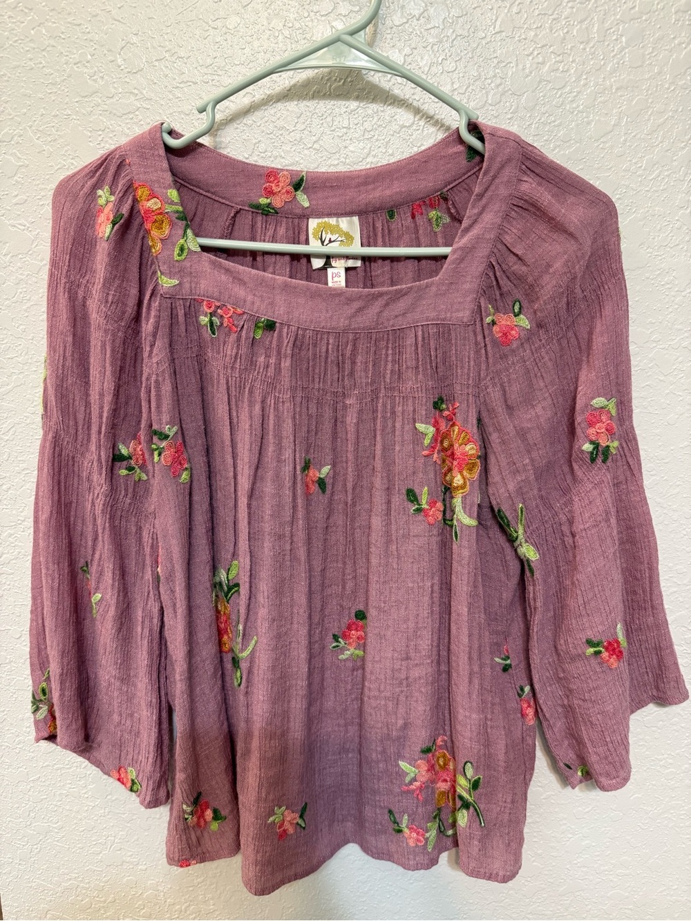 Anthropologie Fig and Flower Embroidered Peasant Blouse in Dusty Mauve.
